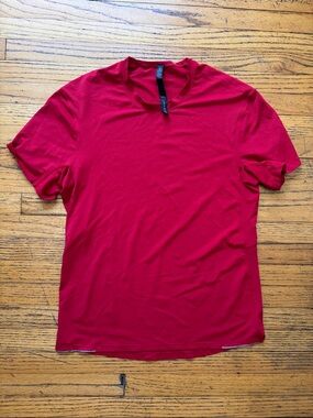 lululemon athletica Red Short Sleeve Crew Tee